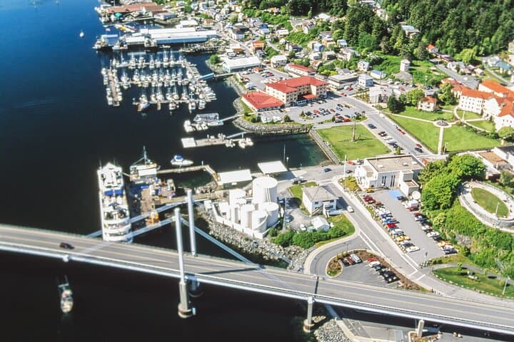 Sitka Historic Downtown Walking Tour: Russian Era Stories & Local Seafood photo 4