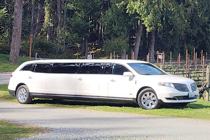 Private Whidbey Island Tour from Seattle: Coupeville, Fort Casey & Deception Pass photo 4