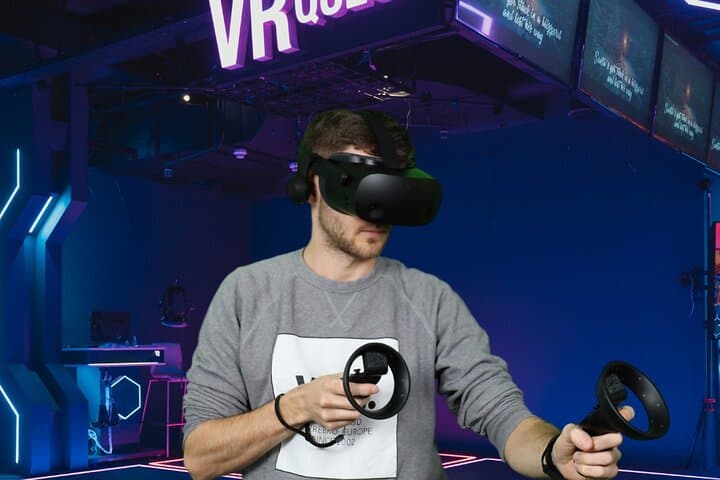 Immersive VR Escape Room Near Hamburg — Team Puzzles & Virtual Adventure photo 4