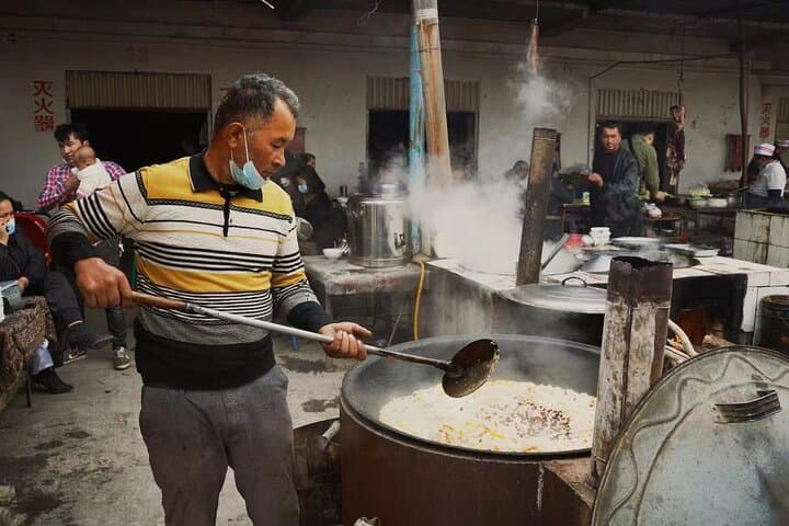17-Day Silk Road Guided Tour in China — Xi'an to Kashgar Cultural Journey photo 3