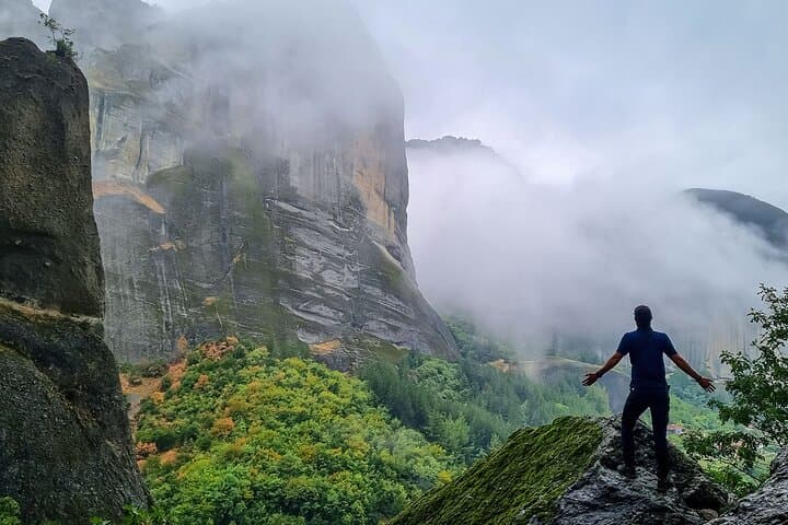Sunset Hike to Meteora's Hermit Caves — Kastraki Guided Trail photo 5