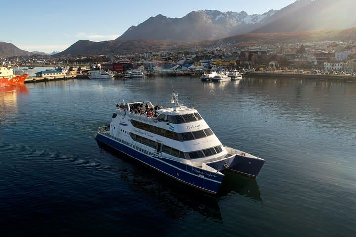 Beagle Channel Catamaran Cruise from Ushuaia photo 3