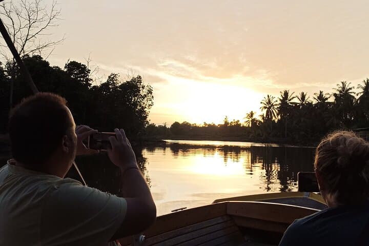 Kampong Ayer Boat Cruise: Proboscis Monkeys, Fireflies & Water Village Sunset Tour