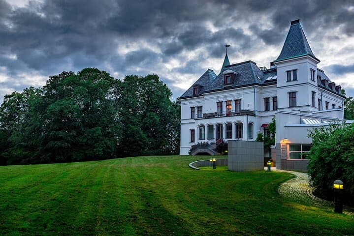 Copenhagen to Gothenburg Private Transfer with 2-Hour Stop at Sofiero Castle photo 5