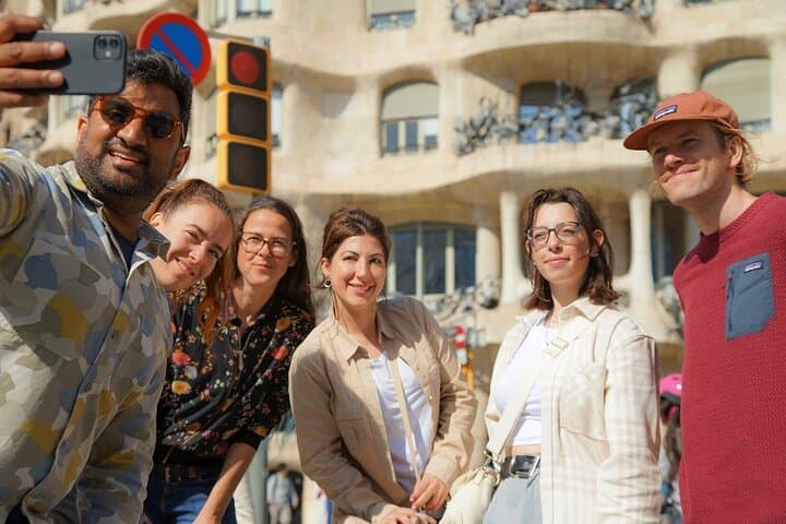 Barcelona Photo Highlights eBike Tour — Sagrada Família to Montjuïc in 4 Hours photo 6