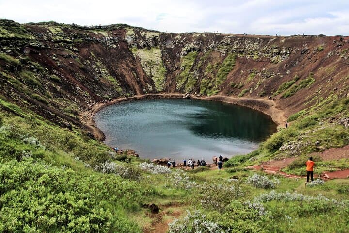 Golden Circle Private Tour from Reykjavík: Gullfoss, Geysir & Thingvellir in One Day photo 4