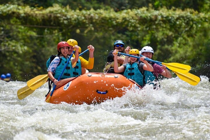 Balsa River Class III Whitewater Rafting from La Fortuna photo 4