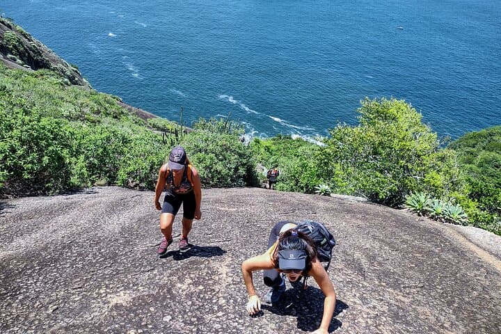 Sugarloaf Mountain Hiking and Climbing — Guided Ascent with Cable Car Descent in Rio photo 4