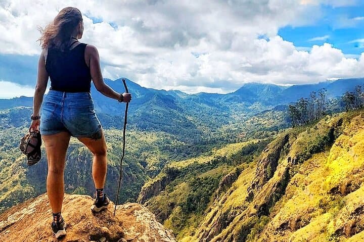 Discover Ella: Hike Ella Rock, Little Adam's Peak & See the Nine Arch Bridge photo 6