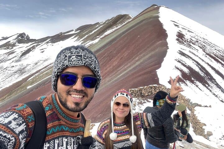 Private Horseback Tour to Rainbow Mountain (Vinicunca) from Cusco