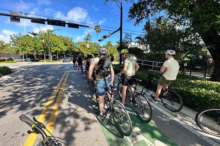Miami Beach 2-Hour Electric Bike Tour — Ocean Drive, Art Deco & South Pointe photo 4