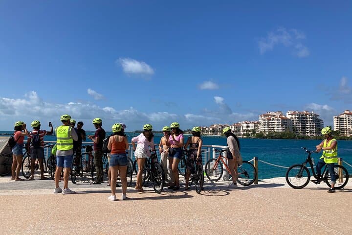 Highlights of Miami Beach Bike Tour: South Beach & Art Deco By Bike photo 5