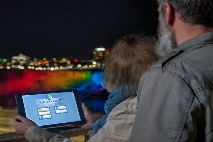 Niagara Falls Light-Up: Fallsview Dinner & Illumination Tower Experience