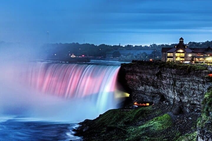 Niagara Falls Light-Up: Fallsview Dinner & Illumination Tower Experience photo 4