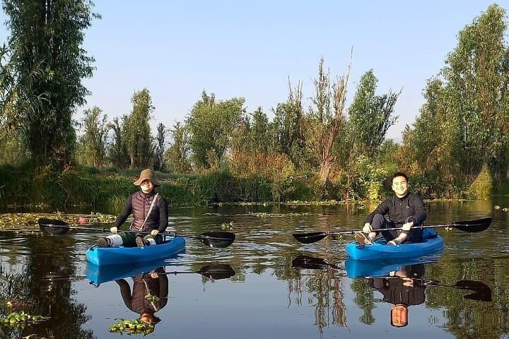 Kayak the Ancient Canals of Xochimilco: 3-Hour Chinampa Paddle photo 2