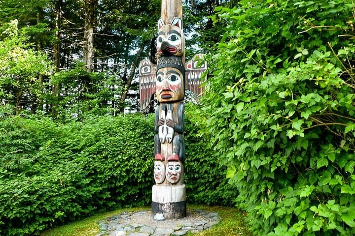 Exploring Ketchikan: Private Totem Parks and Alaskan Wildlife Highlights photo 3