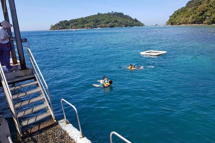 Sepanggar-Island-Snorkeling-and-Leisure-Diving-from-Kota-Kinabalu photo 1