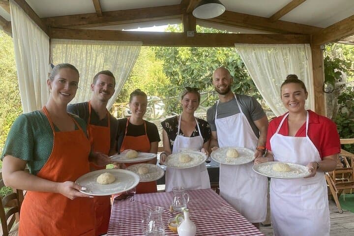 Hands-On Pizza Class in Sorrento Hills with Wine & Limoncello photo 2