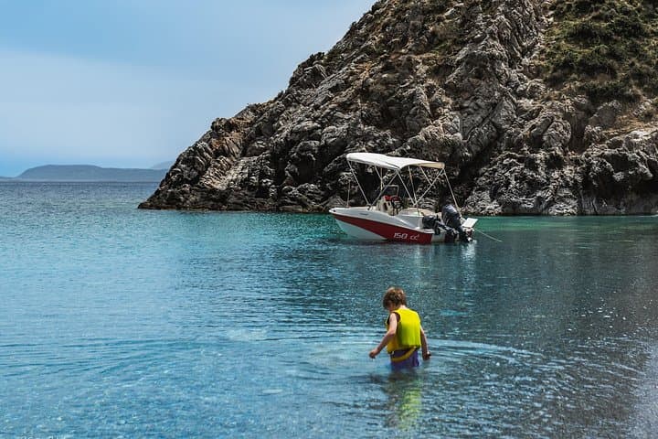 License-Free Boat Rental in Kolymvari: Explore Rodopou Peninsula’s Hidden Coves