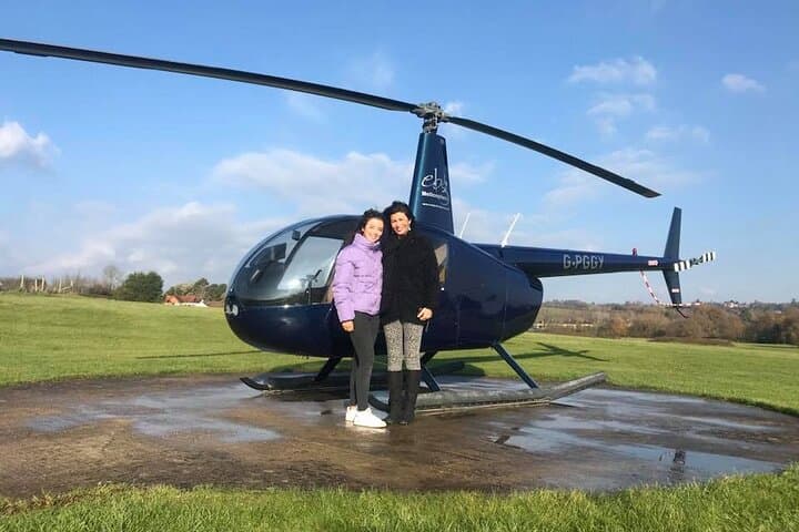 Pathfinder Helicopter Tour from Redhill — 15-Minute Surrey Aerial Flight photo 3