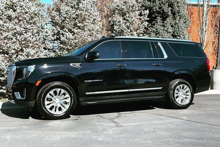 Miami to Orlando Private Luxury SUV Transfer: Smooth, Customizable Door-to-Door Service photo 3