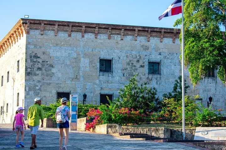 Santo Domingo Day Trip from Punta Cana: Explore the Colonial Zone & Three Eyes Park