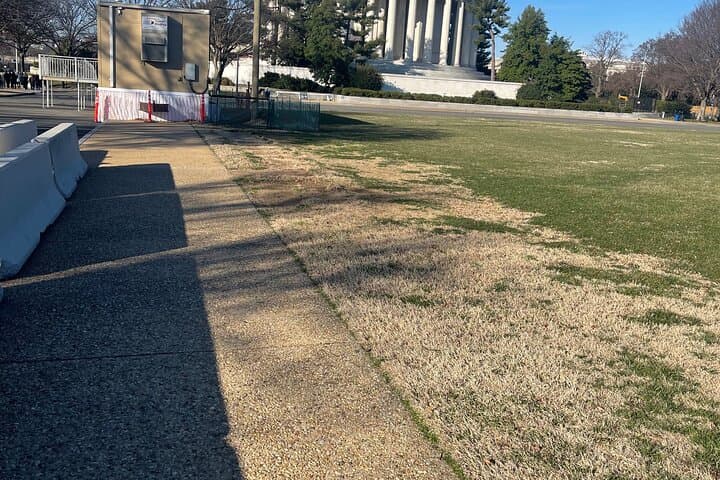 Washington DC Monument & Museum One-Day Driver-Guided Tour: Monuments, Memorials & Practical Tips photo 6