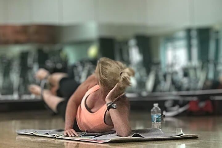 Private Pilates on the Water in Victoria Park — 1-Hour SUP or Park Class in Fort Lauderdale photo 3