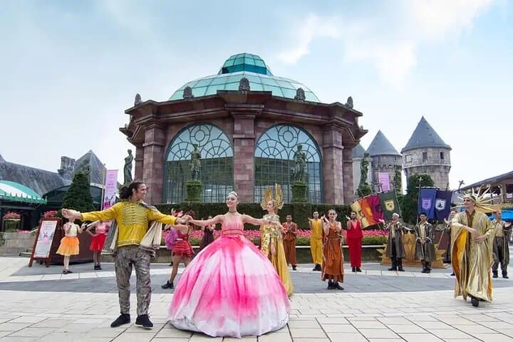 Golden Bridge & Ba Na Hills Sunset Tour from Hoi An photo 5