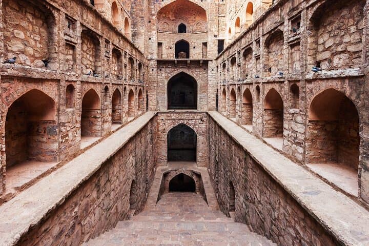 Half-Day Private Delhi City Tour — Gurudwara, Qutub Minar & India Gate photo 4