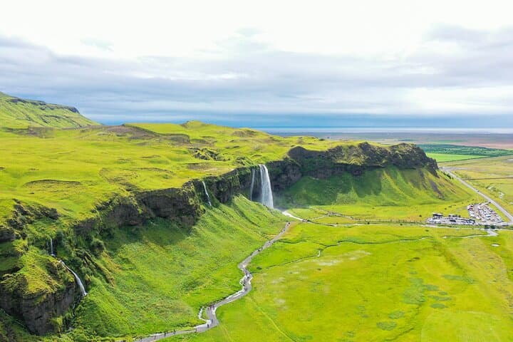 2-Day Golden Circle and South Coast Private Tour — Þingvellir to Reynisfjara photo 5