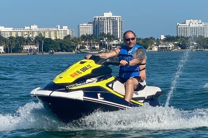 Biscayne Bay at Throttle: 1-Hour Jet Ski from Bayside Marketplace photo 6