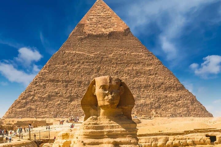 Cairo Day Tour: Egyptian Museum, Giza Pyramids, Sphinx & Old Cairo