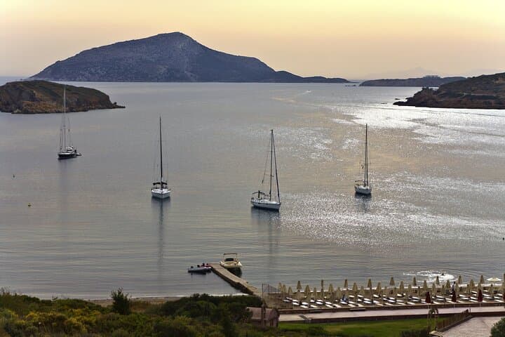 Athens Riviera Sunset: Private Tour to Cape Sounion & Vouliagmeni Lake photo 3