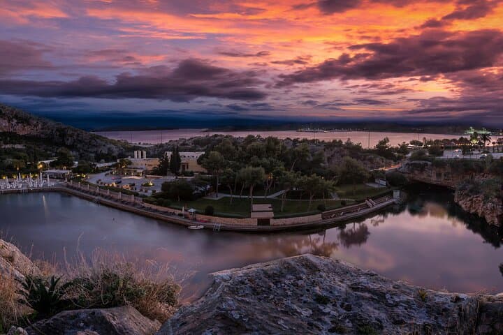 Athens Riviera Sunset: Private Tour to Cape Sounion & Vouliagmeni Lake photo 5