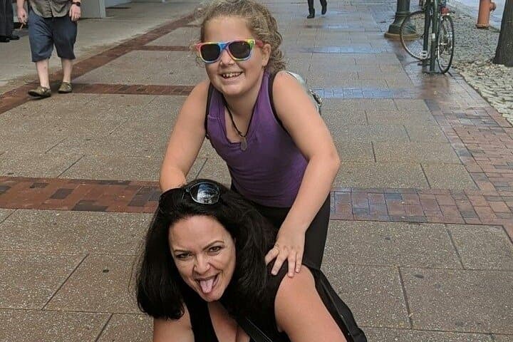 Survive-the-Zombie-Apocalypse-Bakersfield-City-Scavenger-Hunt photo 4