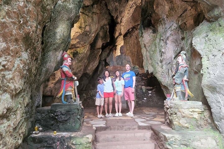 Half-Day Marble Mountains & Lady Buddha: Am Phu Cave, Handicrafts and Son Tra Views photo 3