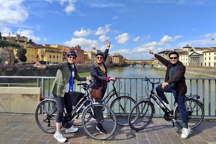 Sunset Bike Tour of Florence: Rose Garden Ride to Piazzale Michelangelo photo 2