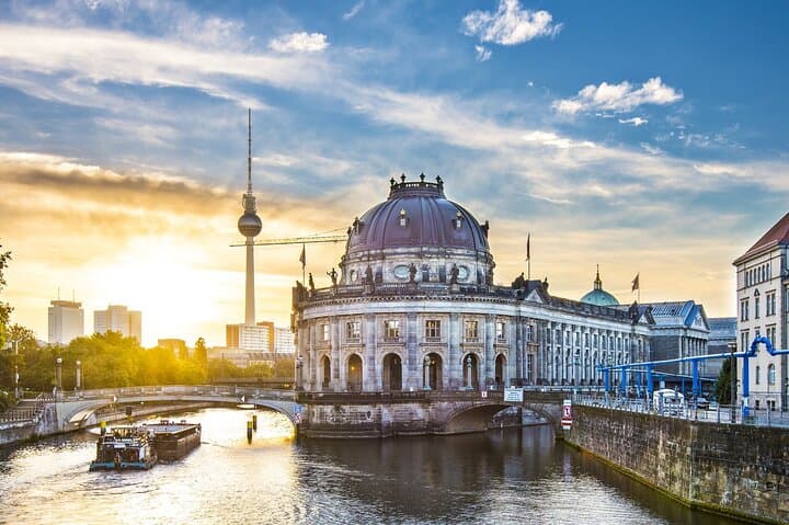 Deluxe Berlin Shore Excursion from Warnemünde — Full-Day Highlights Tour photo 4