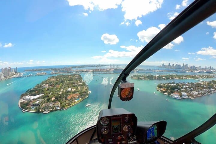 Miami Helicopter Tour: South Beach, Downtown & Islands From Miami Executive Airport photo 5