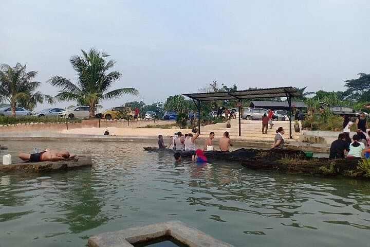 Broga & Semenyih Countryside Day Tour: Hot Springs, Broga Temple, Fresh-Fish Eats & Satay Kajang photo 6