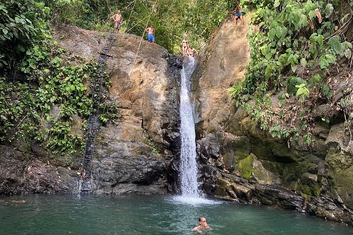 Pacific Coast Wonders: Waterfalls, Caves, and Secluded Beaches near Uvita