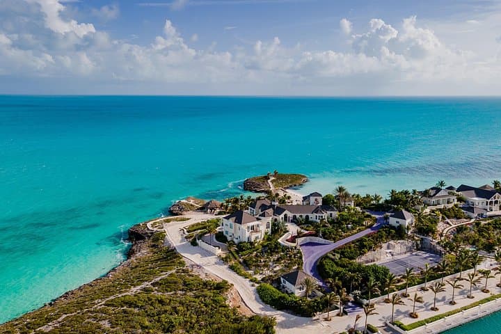 Provo Private Island Tour: 3-Hour Luxury Guided Loop of Providenciales Beaches & History photo 4