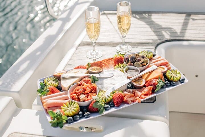Private 2.5-Hour Skippered Yacht Charter on Pittwater with Platter from Palm Beach photo 3