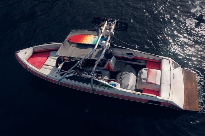 Lake Como Wakeboarding & Wakesurfing: 1-Hour Mastercraft Charter photo 3