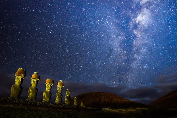 Discover the Celestial Wonders of Rapa Nui Night Skies photo 2