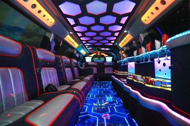 Washington DC Moonlight Tour: Private Nighttime Monuments Limousine Experience photo 2