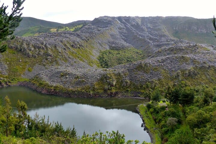 Antisana Volcano Birding and Hike: Private Andes Tour from Quito photo 5