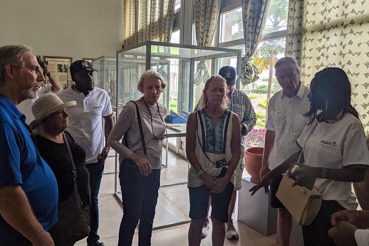 Private Full-Day Cultural Walk Through Lomé: Markets, Museums & Coastal Flavors
