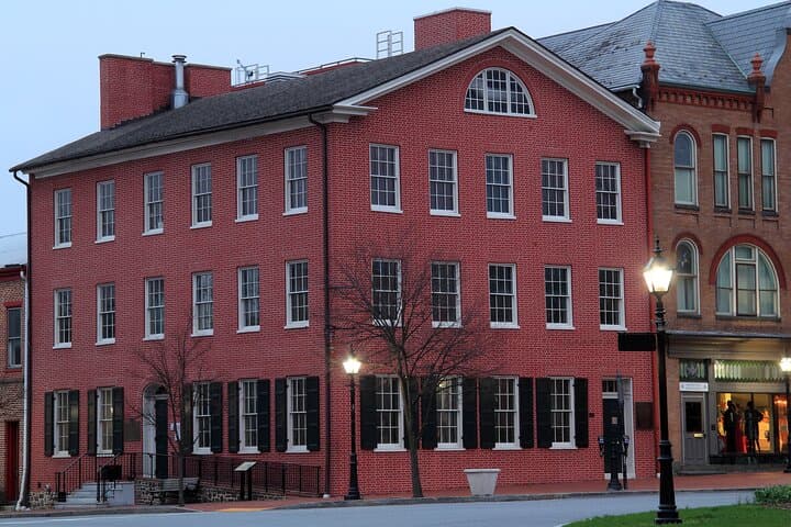 Echoes of War: Gettysburg All-Ages Ghost Tour Walking Experience photo 4